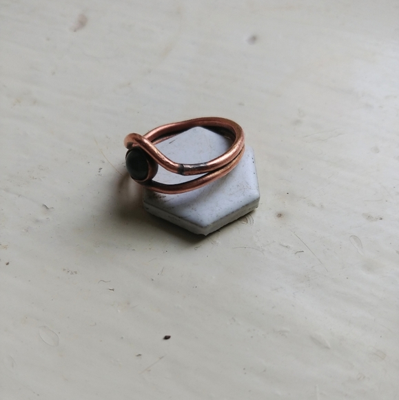 Size 5.5 copper emerald green gemstone chrysoprase jade evil eye triangle ring - Picture 3 of 7